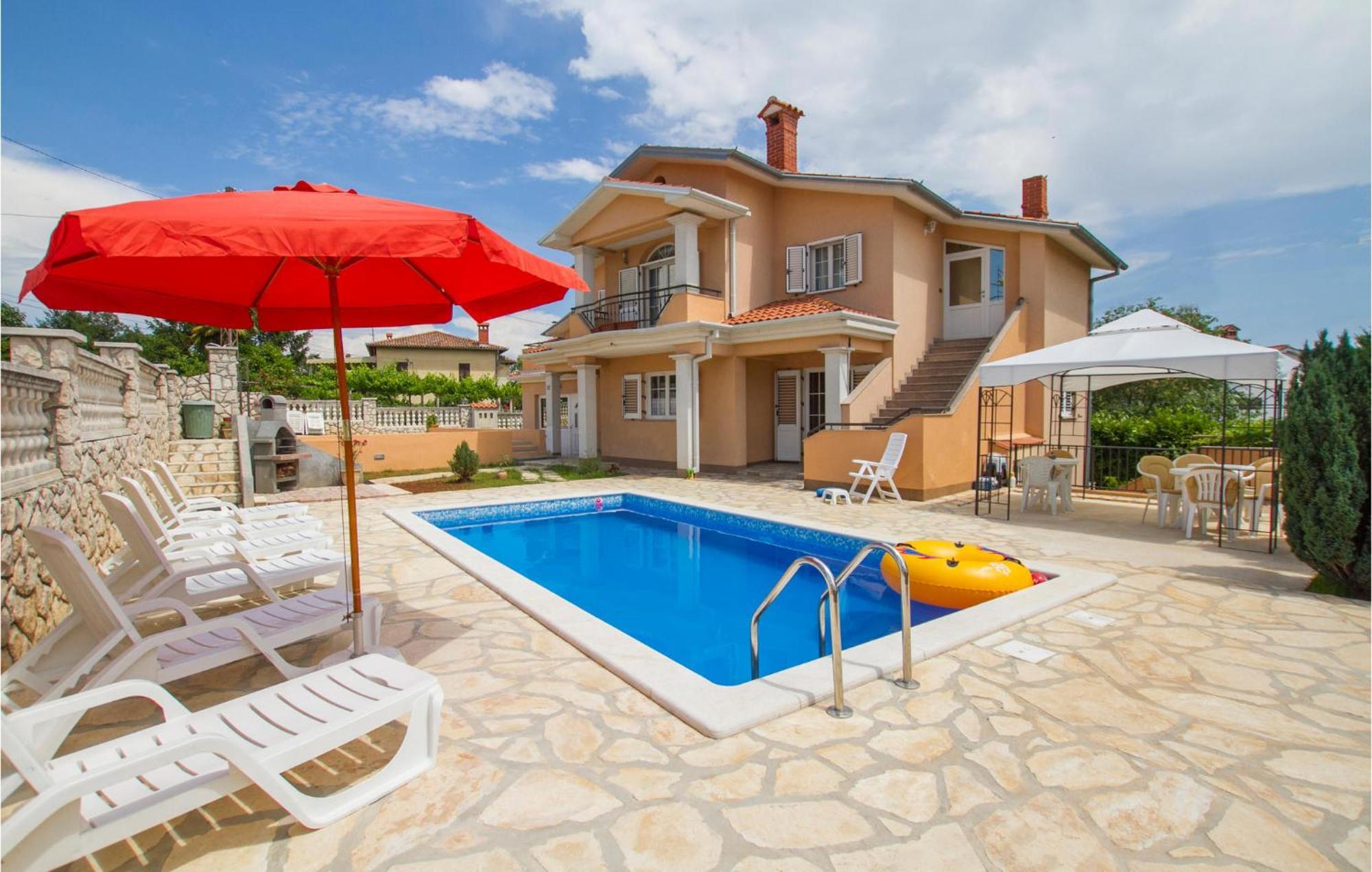 Gorgeous Home In Labin With Outdoor Swimming Pool Extérieur photo